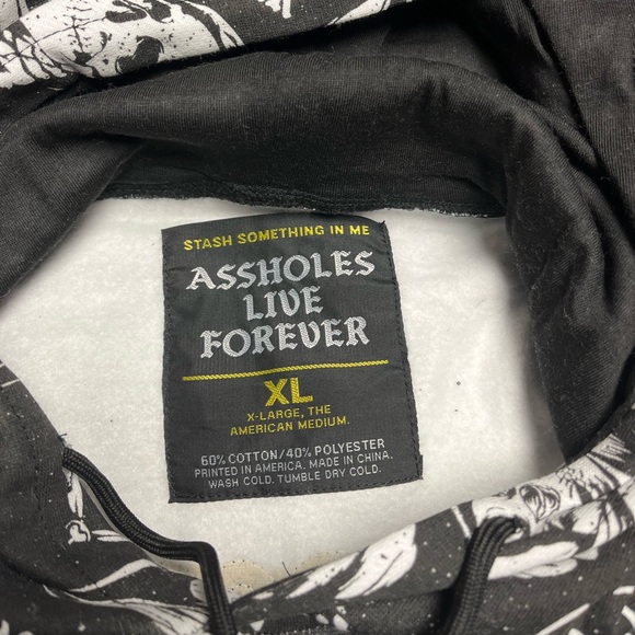 Skulls all over hoodie!!! - Picture 4 of 5